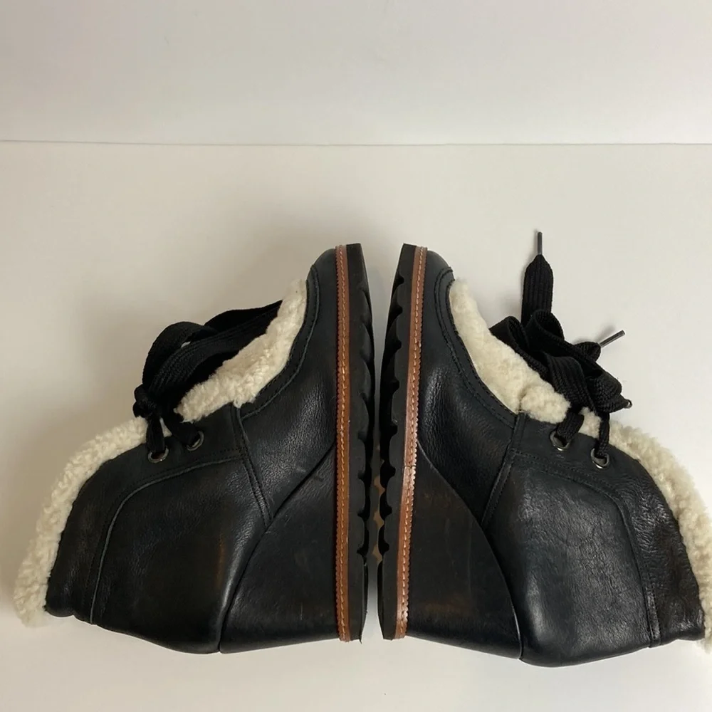 FABIANELLI BLACK WEDGE Sherpa Lace-up ANKLE BOOTS Sz 40 Winter Apres Ski Luxury